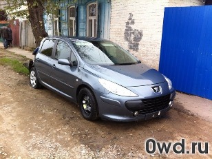 Битый автомобиль Peugeot 307