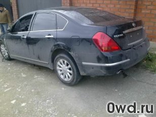 Битый автомобиль Nissan Teana