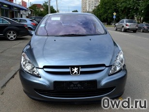 Битый автомобиль Peugeot 307